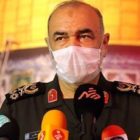 سلامی بار دیگر بر مخالفت سپاه پاسداران با واردات واکسن تأکید کرد