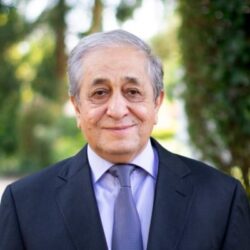 حسن شریعتمداری